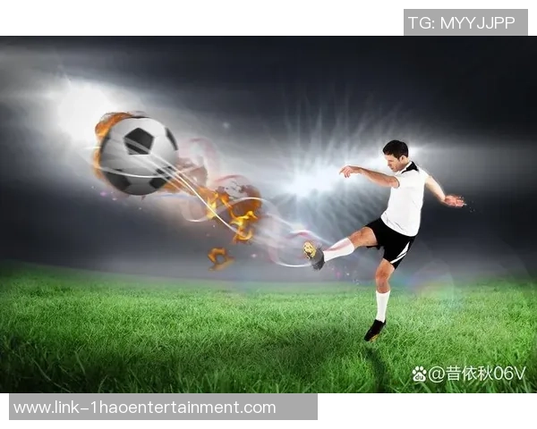 足球宝贝胸前大解放展现青春魅力与运动激情的完美结合