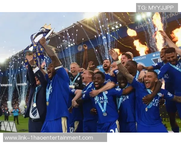 青岛战车足球崛起之路探索球队发展与城市文化的深度融合 青岛战车足球崛起之路探索球队发展与城市文化的深度融合